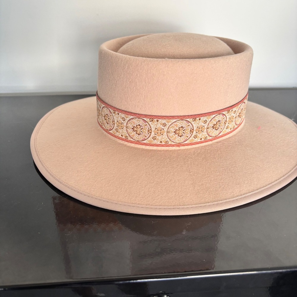 Olive & Pique Beige 100% Wool Felt Boater Hat Tapestry Band Wide Flat Brim